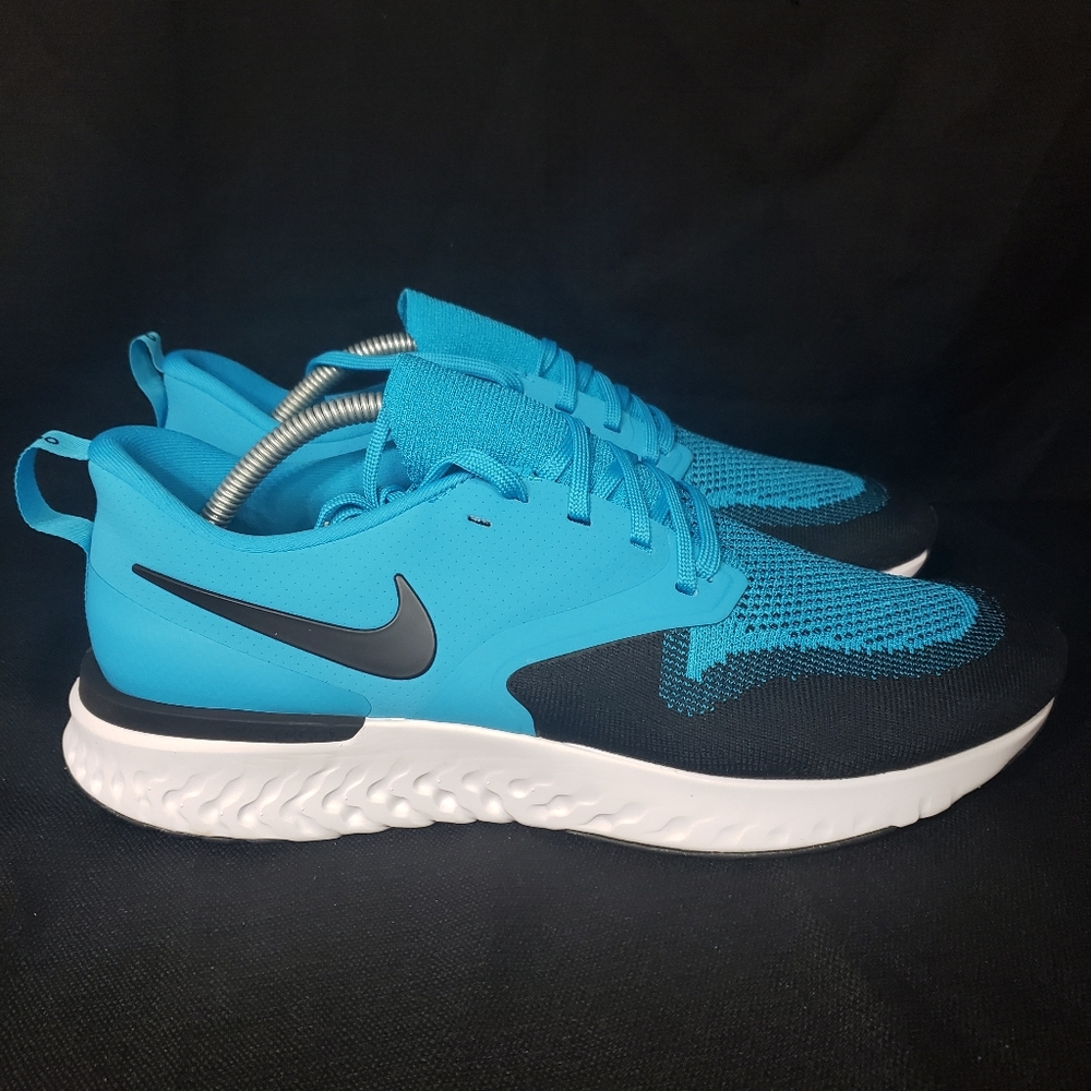 NEW Nike React Odyssey Running Sneakers